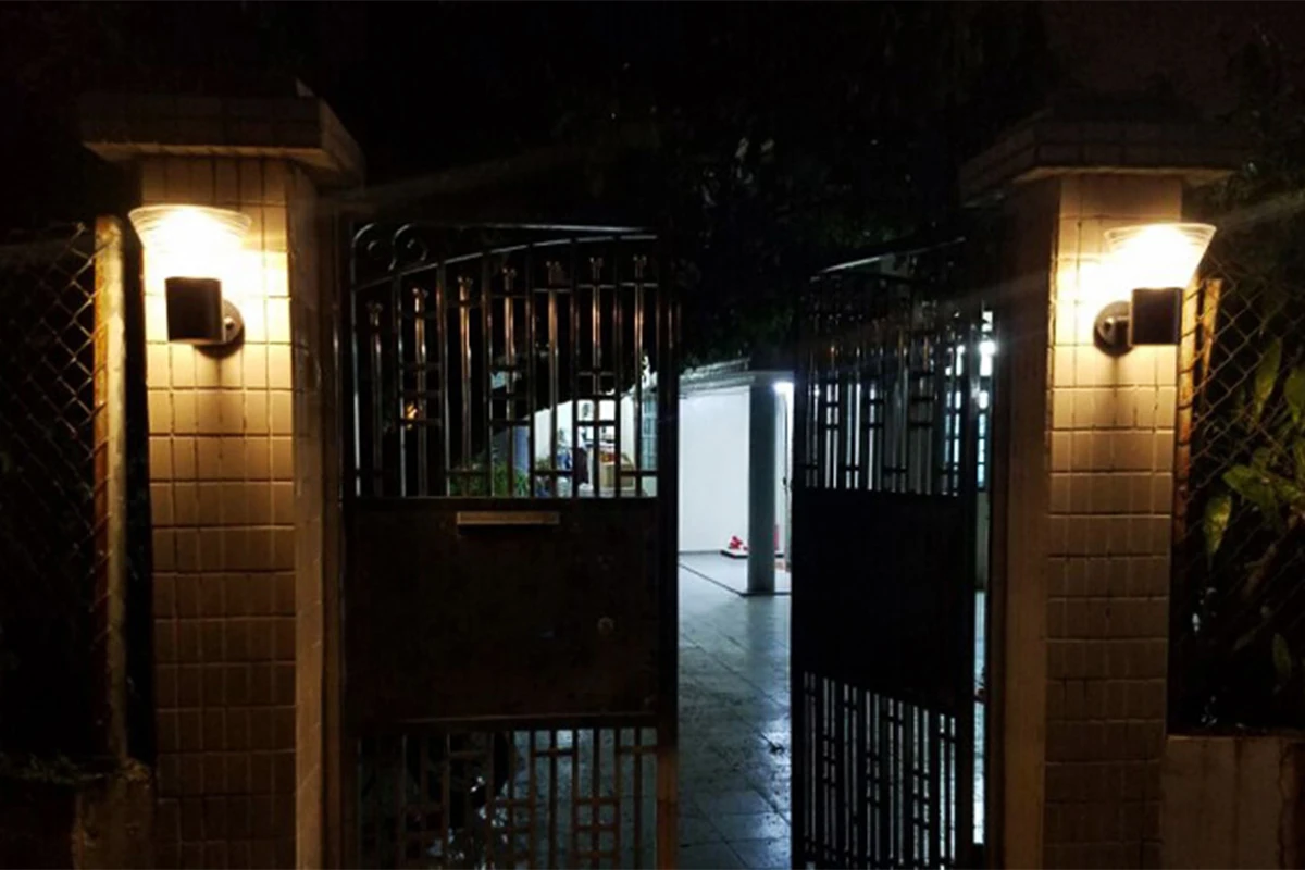 Outdoor Waterproof LED Wall Lamp